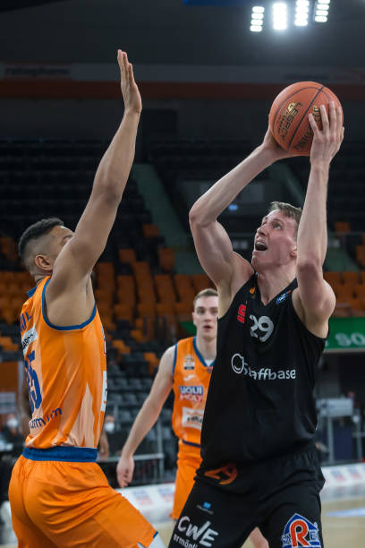 进攻提供了 进攻提供了